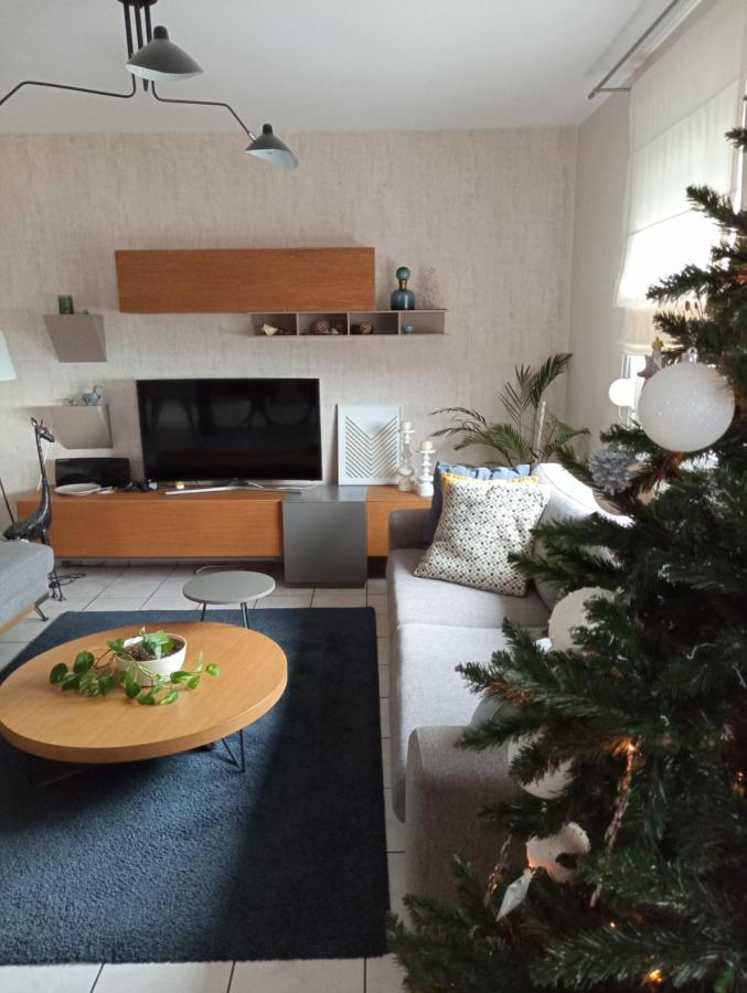 Sea Aura Apartment Kavala Bagian luar foto