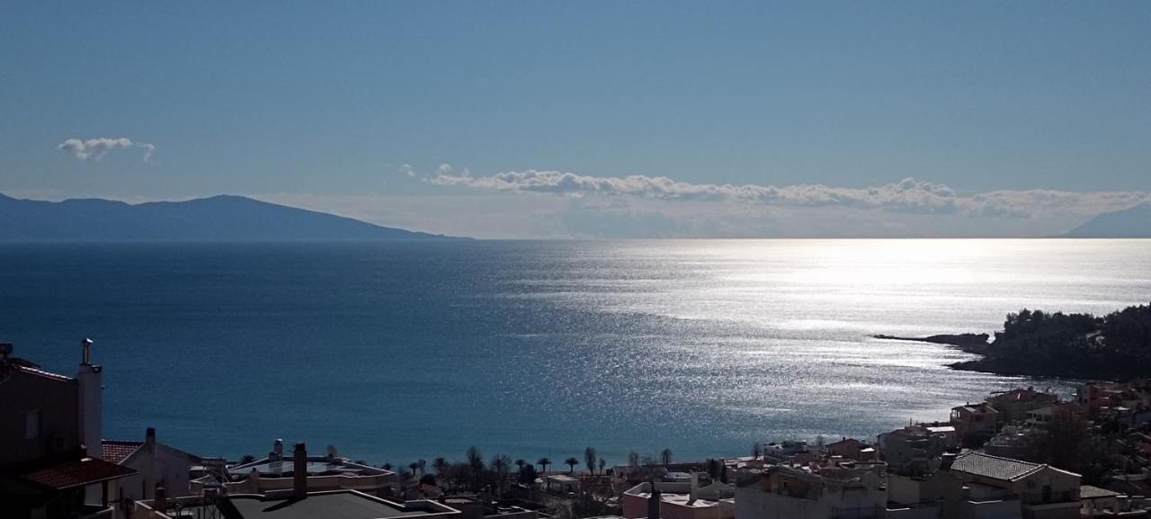 Sea Aura Apartment Kavala Bagian luar foto