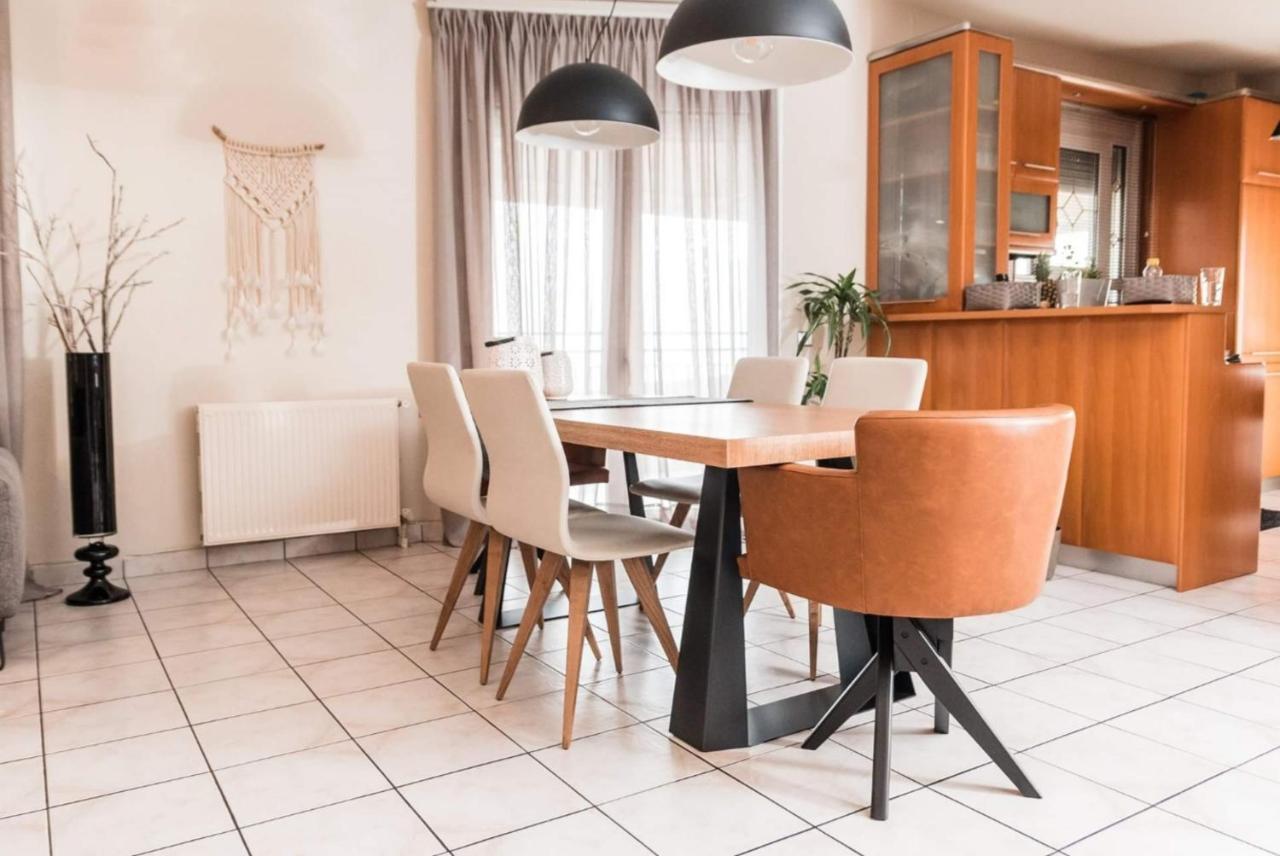 Sea Aura Apartment Kavala Bagian luar foto