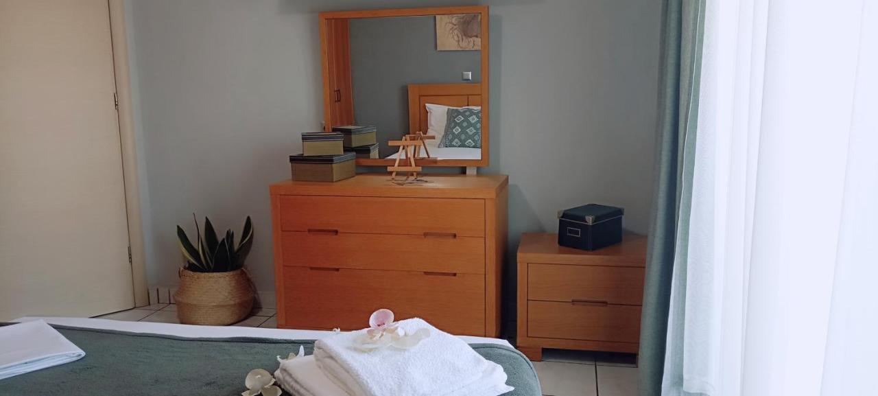 Sea Aura Apartment Kavala Bagian luar foto