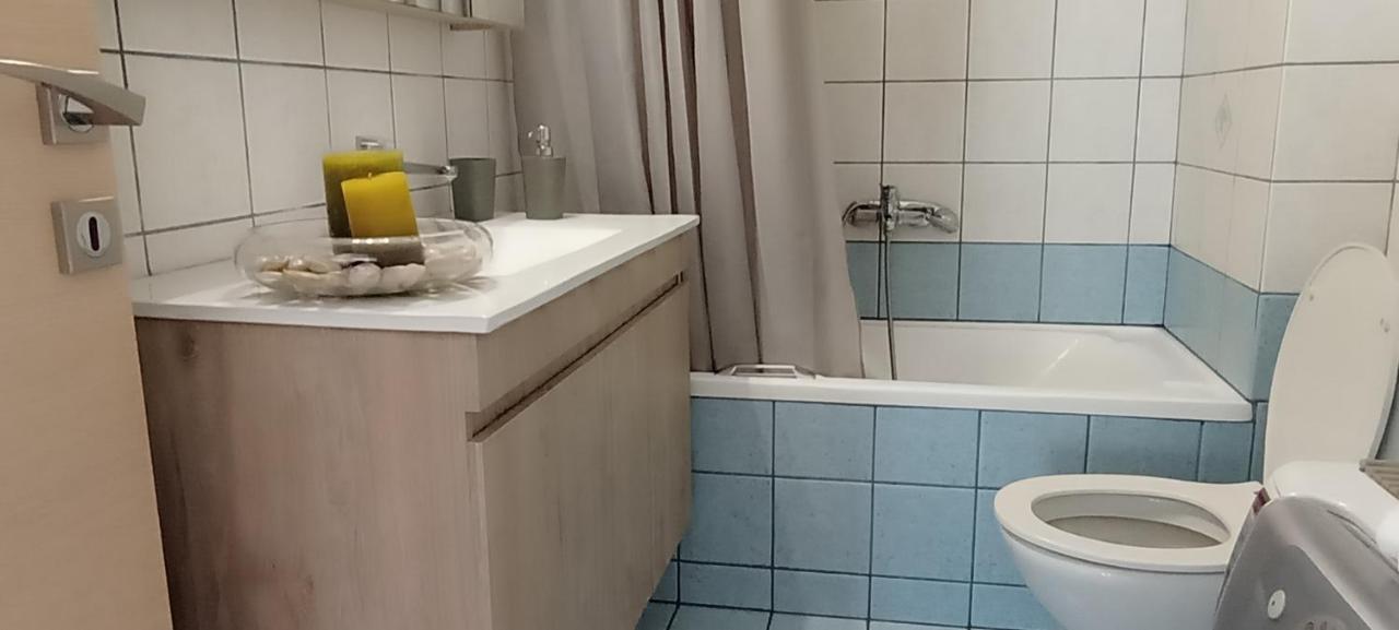 Sea Aura Apartment Kavala Bagian luar foto